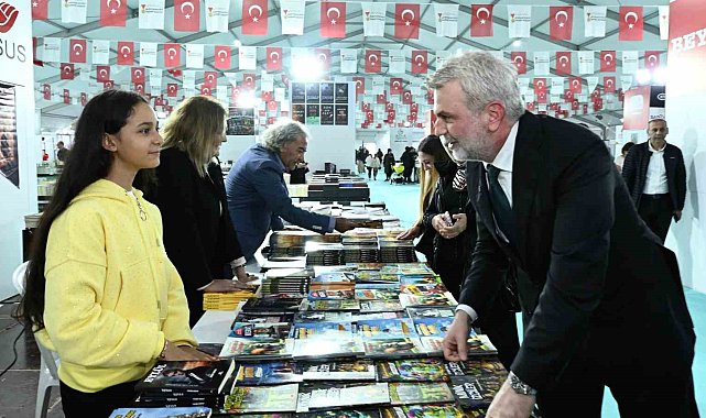 Anadolu'nun en büyük kitap fuarı Kahramanmaraş'ta açıldı