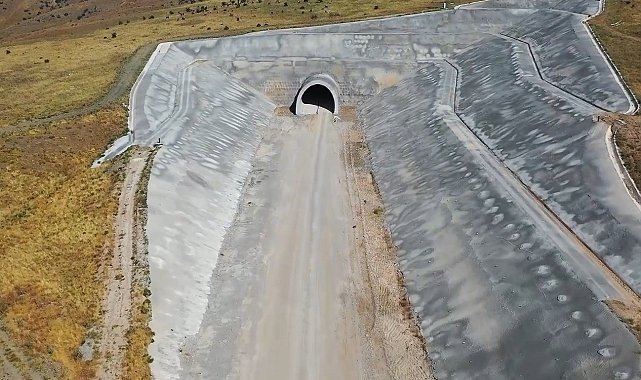 Ankara-Kayseri arası 1 saat 45 dakikaya düşecek