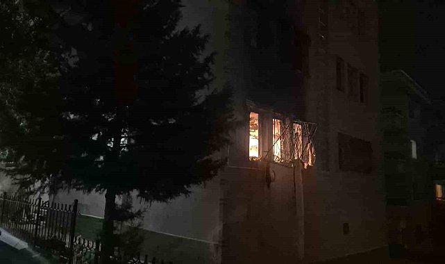 Ankara'da bir dairenin doğal gazı patladı