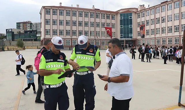 Ankara'da okul çevrelerinde 20 günde yaklaşık 20 bin kişi sorgulandı
