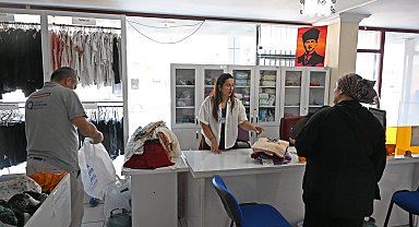 Antalya Büyükşehir Sosyal Yardım Merkezi'nde ihtiyaç sahiplerine destek