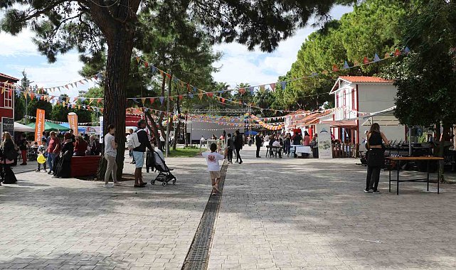 Antalya Çocuk Festivali'nde aileler ve çocuklar doyasıya eğlendi