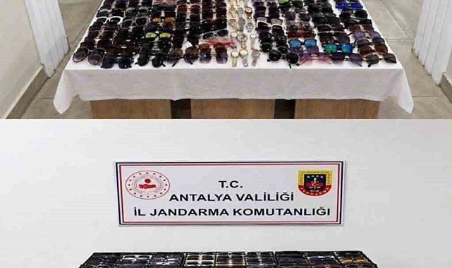 Antalya'da gümrük kaçağı güneş gözlüğü ve saatler ele geçirildi