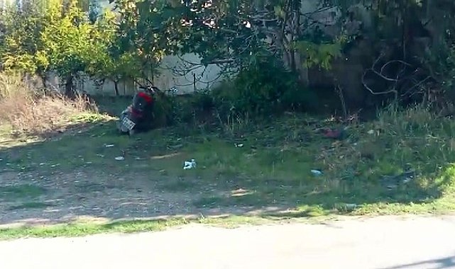 Antalya'da motosiklet devrildi: 2 yaralı