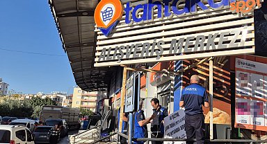 Antalya'da son kullanma tarihi geçmiş ürün satan market mühürlendi