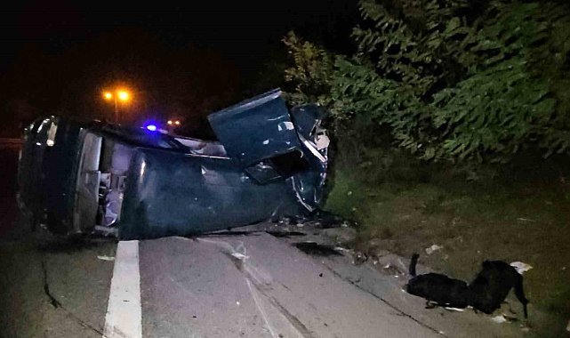Aracıyla takla atıp sağ çıktı, hasara bakmak isterken canından oldu