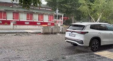 Ardahan'da sağanak ve dolu hayatı olumsuz etkiledi