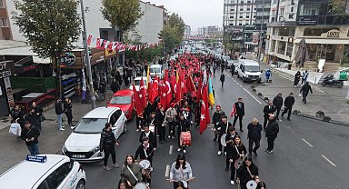 Arnavutköy'de Cumhuriyet coşkusu 7'den 70'e tören ve etkinliklerle kutlandı