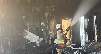 Arsuz'da yanan ev kullanılmaz hale geldi