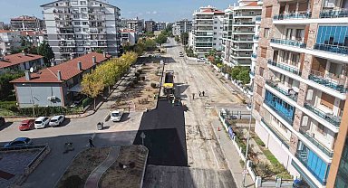 Ataşehir ve Harmandalı'da yollar asfaltlanıyor