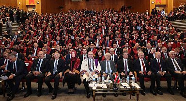 Atatürk Üniversitesi Rektörü Prof. Dr. Hacımüftüoğlu: "Yerli ve milli yapay zeka platformumuz ATAZEKA'yı kurduk"