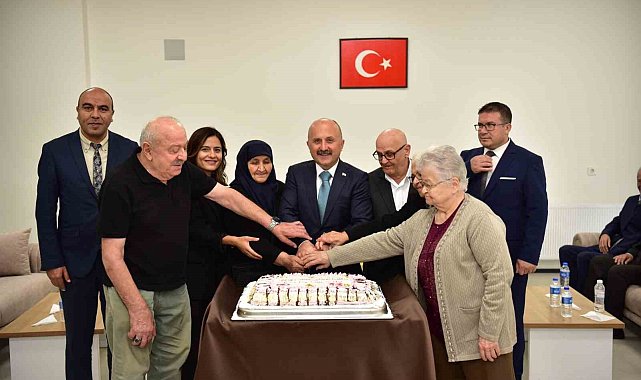 Aydın Valisi Varol, yaşlı çınarları unutmadı