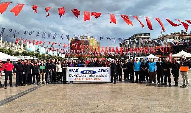 Aydın'da afet çantası ve deprem önlemleri anlatıldı