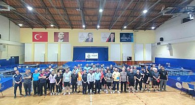 Aydın'da kamu çalışanları masa tenisinde yarıştı