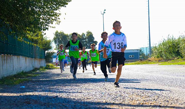 Aydın'da kros heyecanına 281 sporcu katıldı