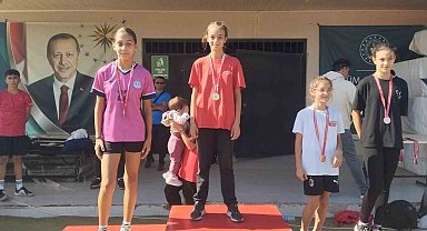 Aydınlı 4 öğrenci atletizmde bölge yarışlarına katılacak