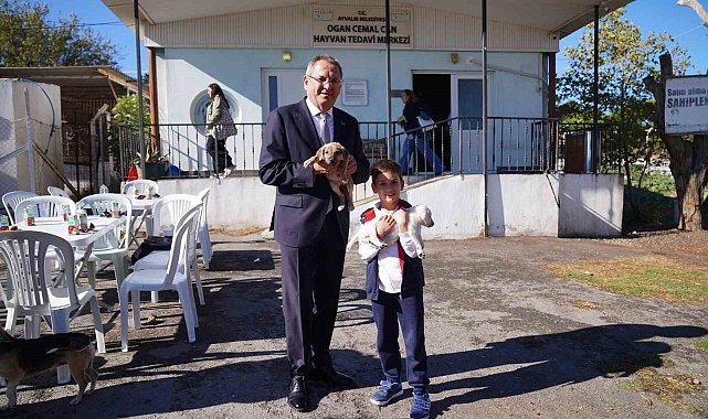 Ayvalık'ta Dünya Hayvanları Koruma Günü can dostlarla kutlandı