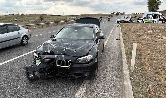 Babaeski'de iki otomobil çarpıştı: 1 yaralı