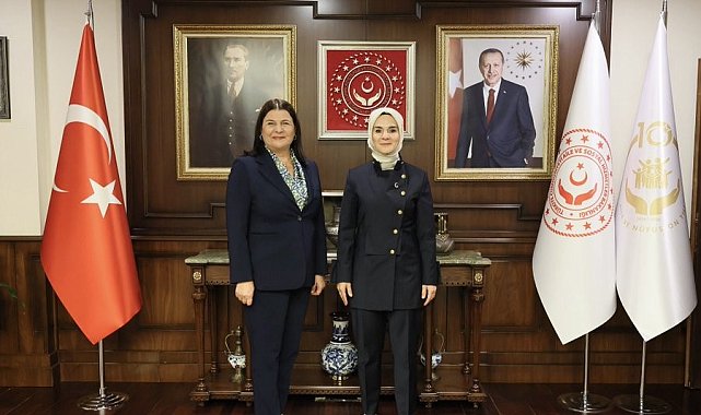 Bakan Göktaş, Foça Belediye Başkanı Fıçı ile bir araya geldi