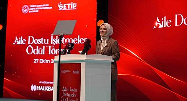 Bakan Göktaş: "Aileyi güçlendirmek için tüm alanlar aile dostu olmalı"