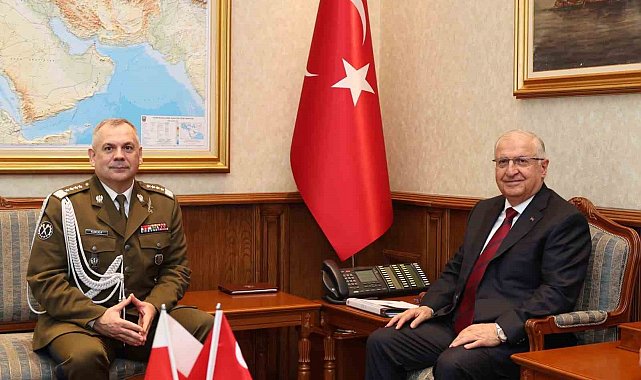 Bakan Güler, Polonya Genelkurmay Başkanı Orgeneral Kukula'yı kabul etti