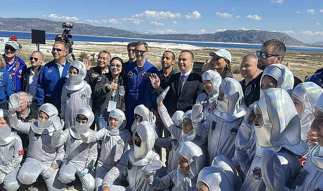Bakan Kacır: "Uzay aracımızı 2027'nin ilk aylarında uzaya uğurlamayı öngörüyoruz"