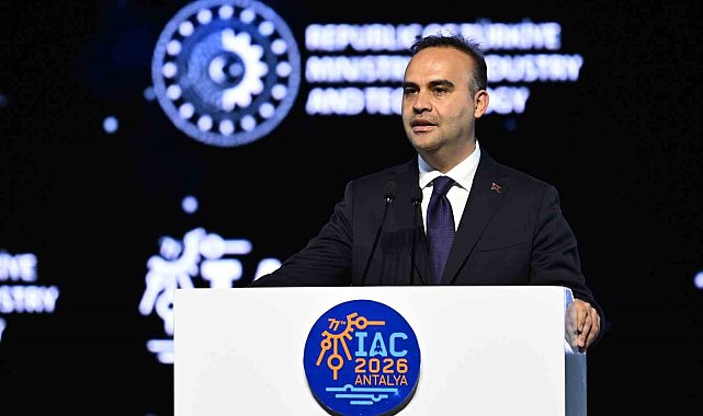 Bakan Kacır'dan Antalya'da uzay diplomasisi