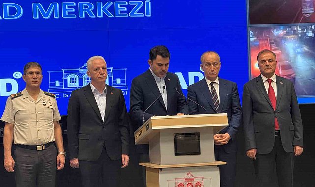 Bakan Kurum: "İstanbul'da güvenlik birimlerimiz 3 bin 57 vatandaşımızı sağ salim kurtardılar ve güvenli alanlara taşıdılar"
