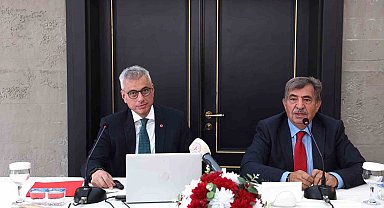 Bakan Memişoğlu: "Türkiye'de 13 ile 17 yaş arasındaki nüfusun yüzde 30'u sigara kullanıyor"