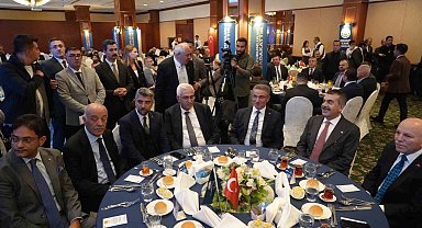 Bakan Tekin: "Ortak akıl arayışı beni mutlu etti"