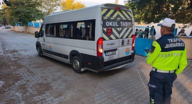 Balıkesir jandarmadan okul çevrelerinde denetim