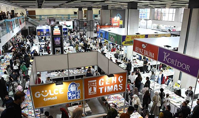 Balıkesir'de 2. Kitap Fuarı 10 günde 216 bin ziyaretçiyi ağırladı