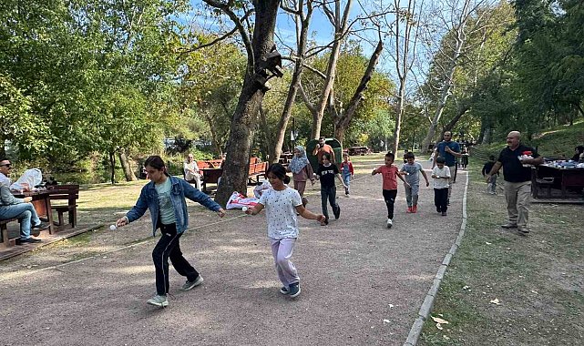 Balıkesir'de din görevlileri aileleriyle kardeşlik sofrasında buluştu