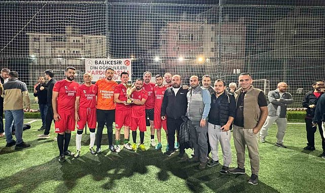 Balıkesir'de din görevlileri yeşil sahada buluştu