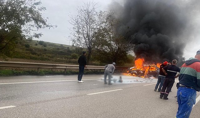 Bandırma-Çanakkale yolunda feci kaza: Araç alev aldı, 2 kişi yaralandı