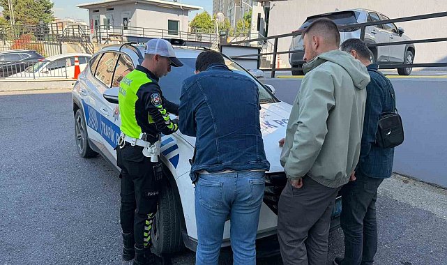 Başakşehir'de trafikte saldırı amacıyla araçtan inen 2 sürücüye 360 bin lira ceza