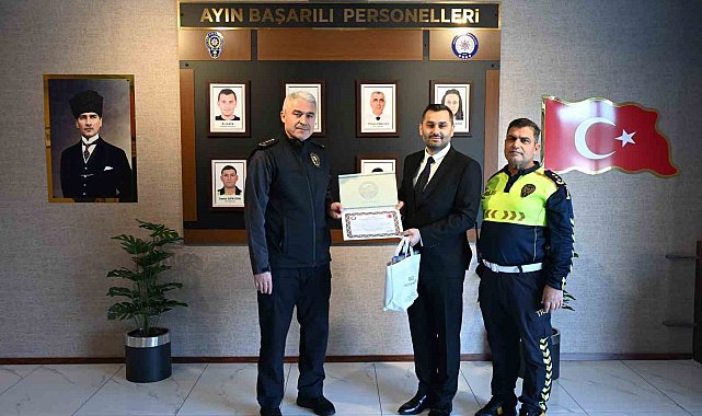 Başarılı polisler ödüllendirildi