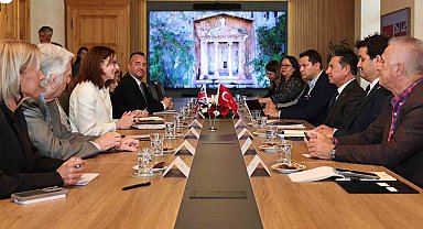 Başkan Aras, Birleşik Krallık Büyükelçisi Jennifer Anderson'ı ağırladı