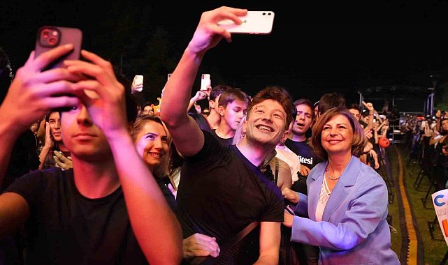 Başkan Ayşe Ünlüce Türkiye'nin ilk 5'inde