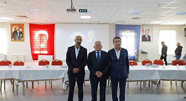 Başkan Büyükkılıç, Bünyan'da muhtarlarla istişare toplantısı yaptı