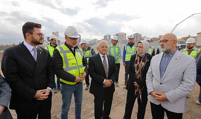Başkan Büyükkılıç, milletvekilleriyle Kartal Katlı Kavşağı projesini incledi