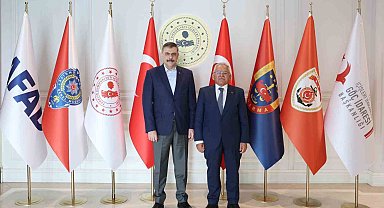 Başkan Büyükkılıç'tan Bakan Çiftçi'ye ziyaret