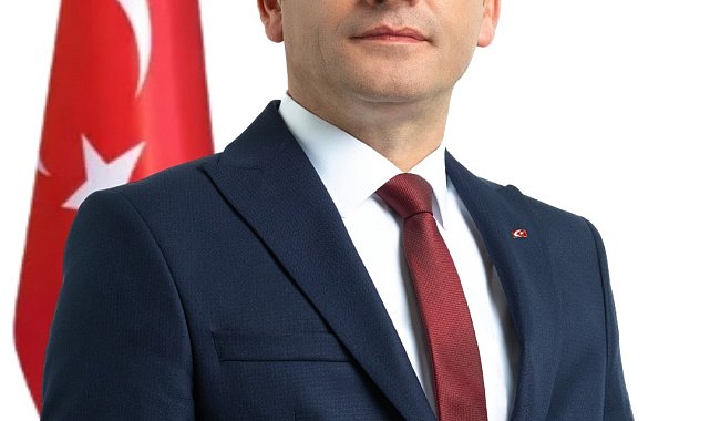 Başkan Dökmeci, "Cumhuriyetimizi geleceğe taşımak hepimizin en önemli sorumluluğudur"