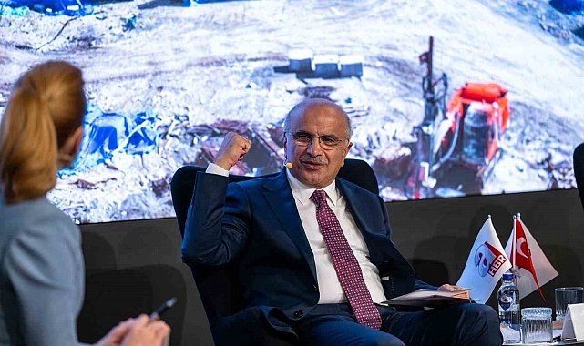 Başkan Er: "Şehrimizin geleceğini sanayi, turizm ve alt yapısıyla daha da güçlendiriyoruz"