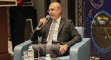 Başkan Pekyatırmacı Gençlik Buluşması'nda üniversiteli gençlerle bir araya geldi