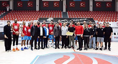 Başkan Serkan Acar'dan Aliağa Petkimspor'a ziyaret