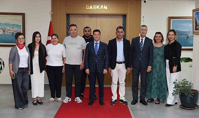 Başkan Ünlü, Selimiye Mahalle Muhtarı Akgül ve mahalle sakinlerini ağırladı