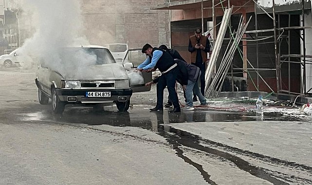 Battalgazi'de yangın çıkan araca zabıta ekipleri müdahale etti