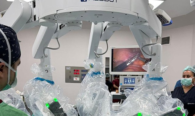 BAÜN Hastanesinde ilk robotik cerrahi ameliyatı başarıyla yapıldı