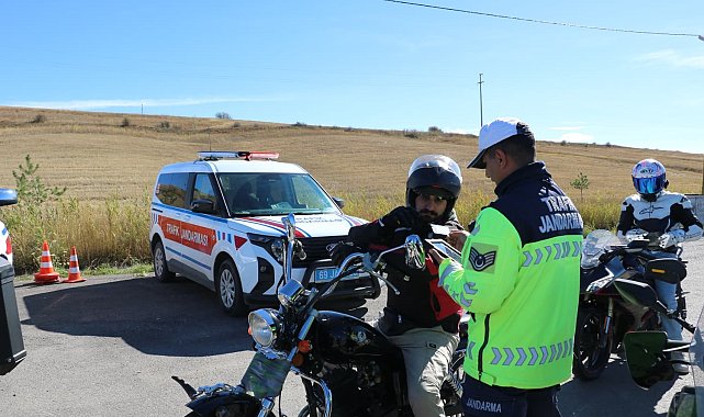 Bayburt'ta motosiklet ve motorlu bisikletler denetlendi